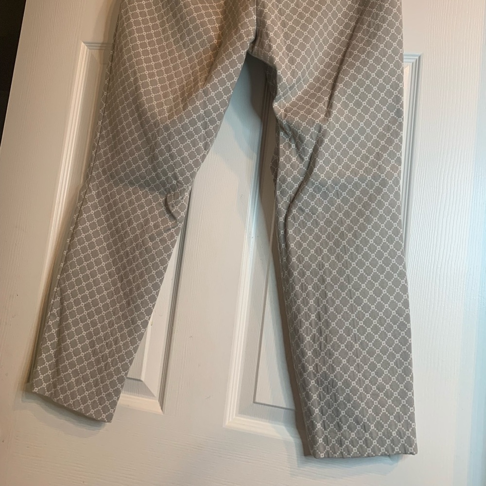 Pattern Capri Pants - image 5